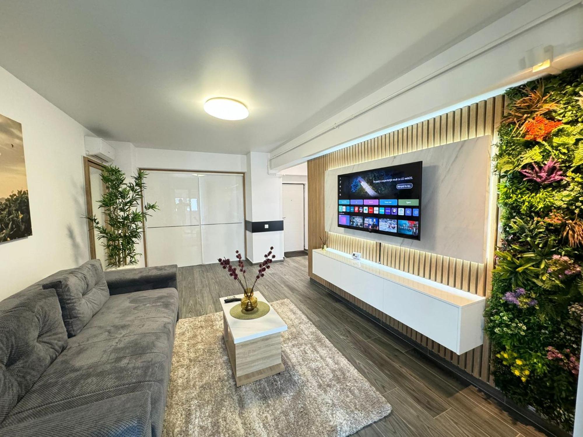 Luxury Glam Apartments Central Adress Bucuresti With Parking Exterior photo