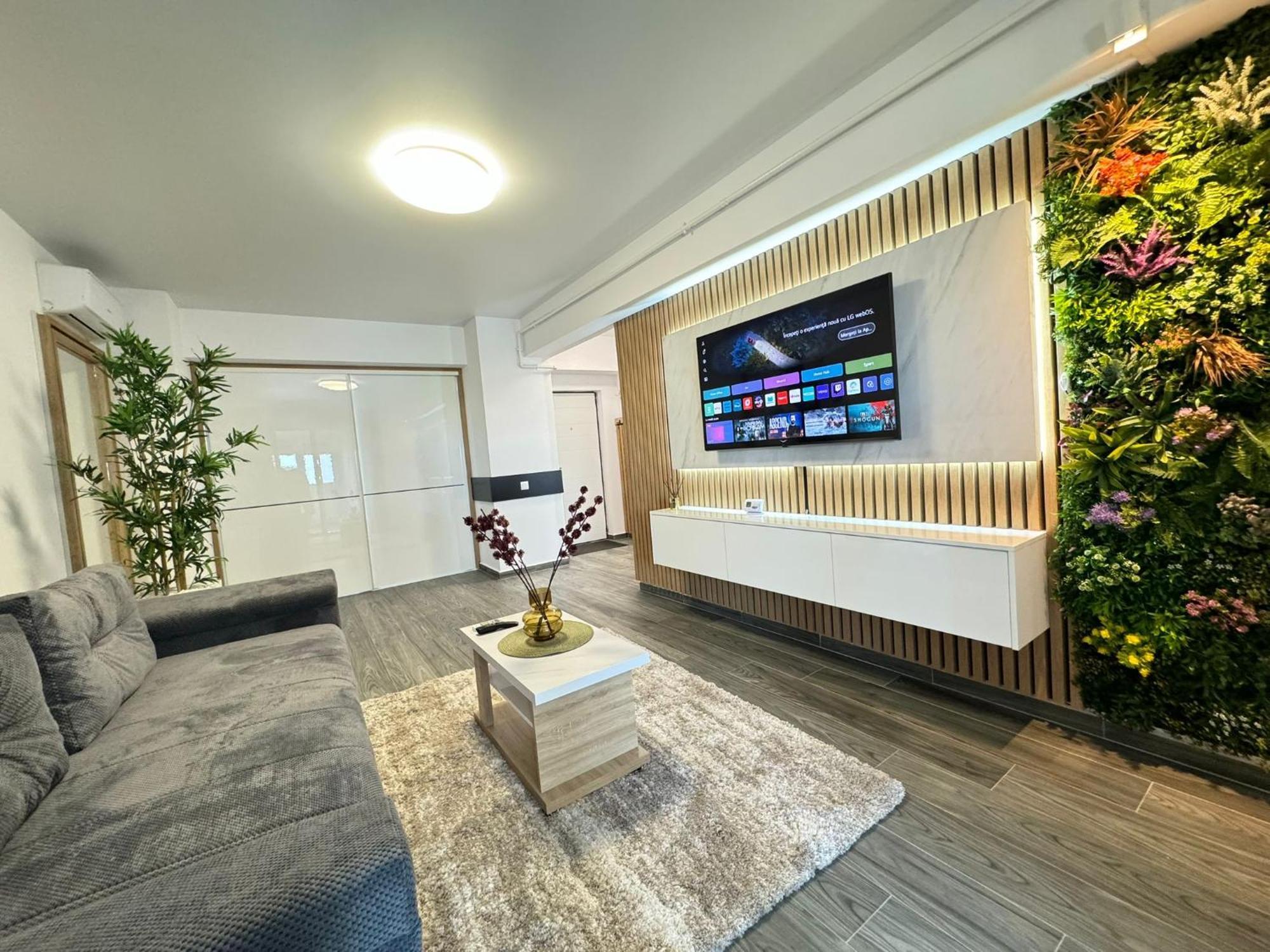 Luxury Glam Apartments Central Adress Bucuresti With Parking Exterior photo