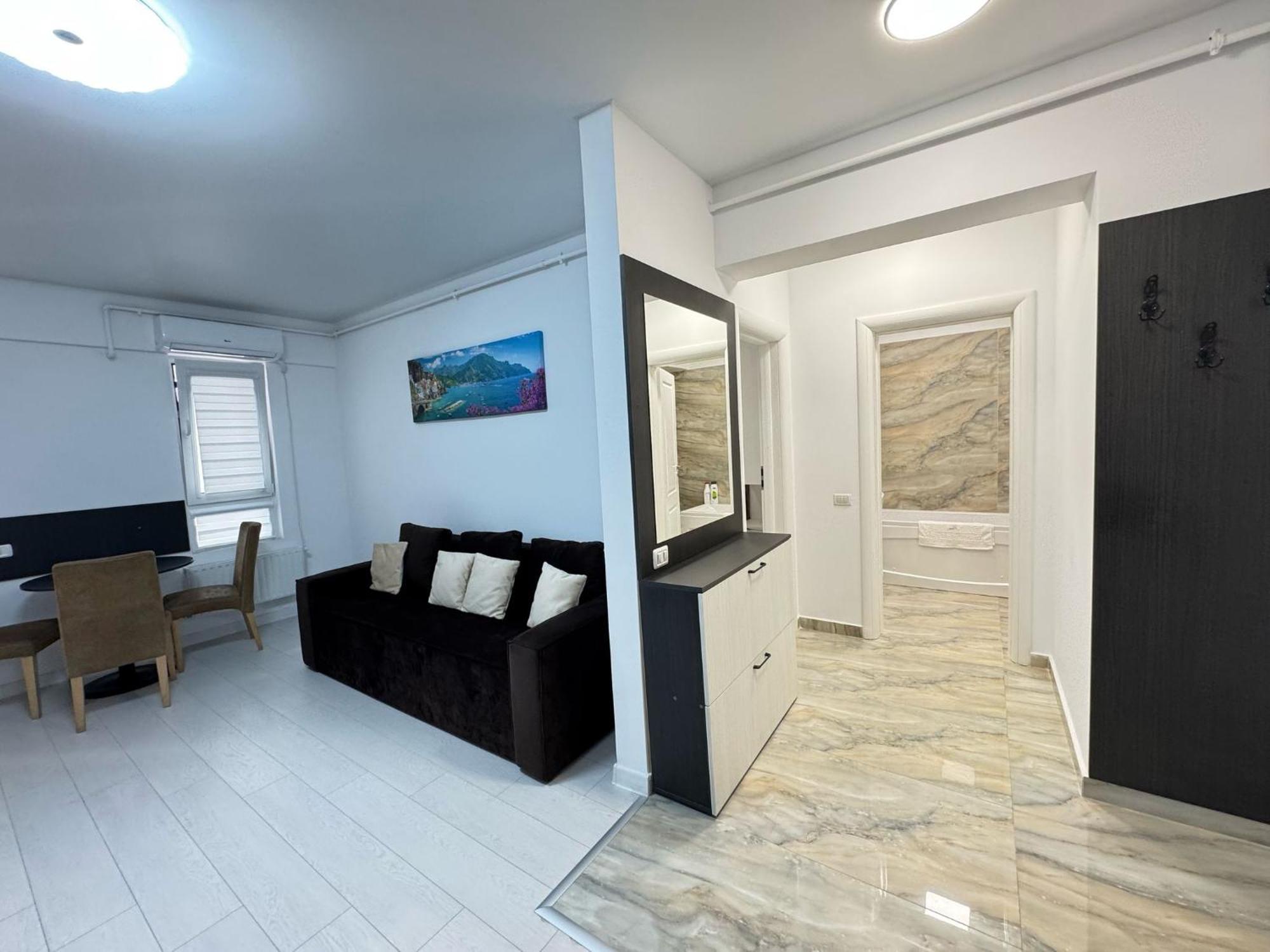 Luxury Glam Apartments Central Adress Bucuresti With Parking Exterior photo